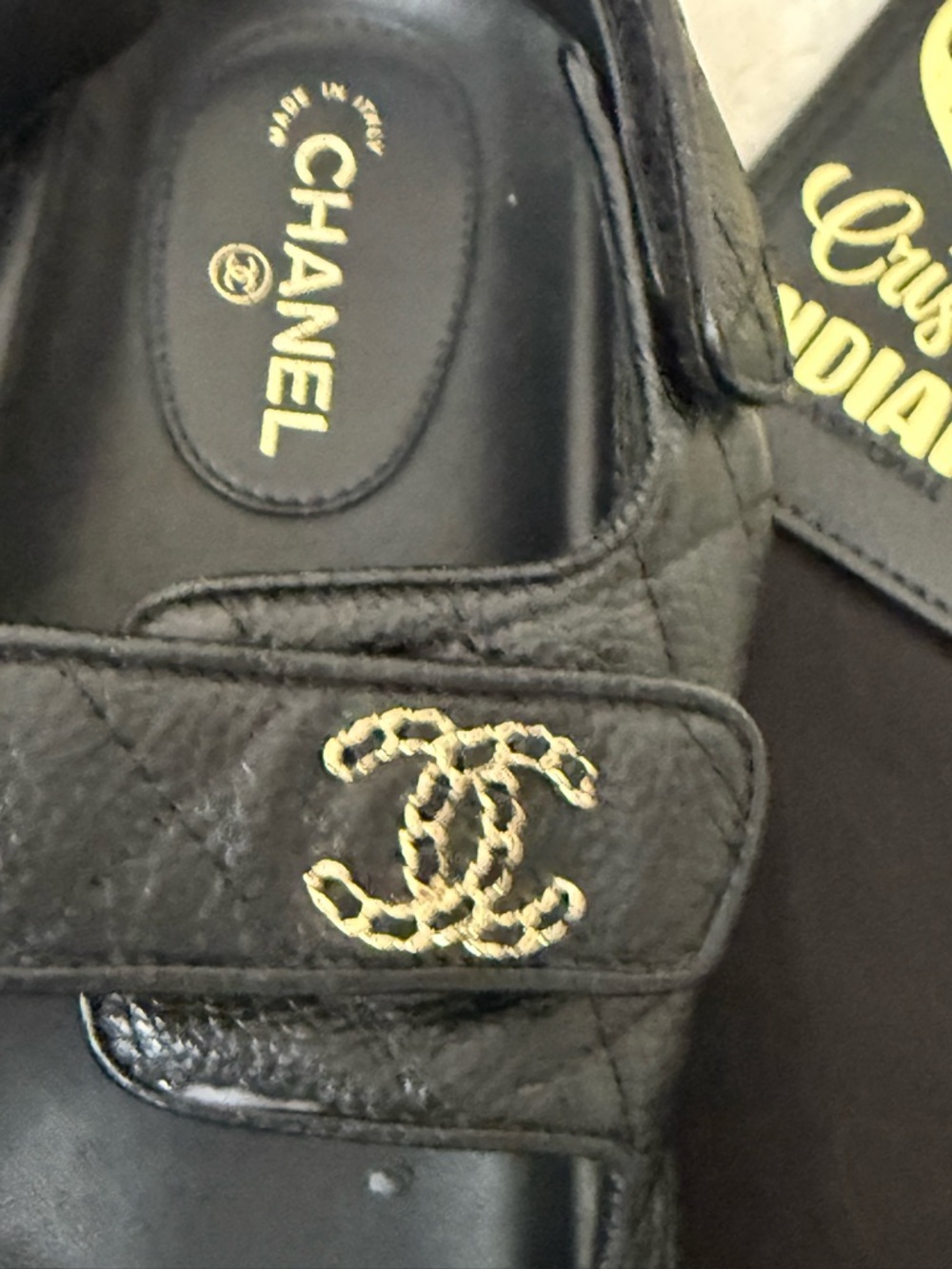 CHANEL quilted Dad sandals with gold hardware - Picture 5 of 16